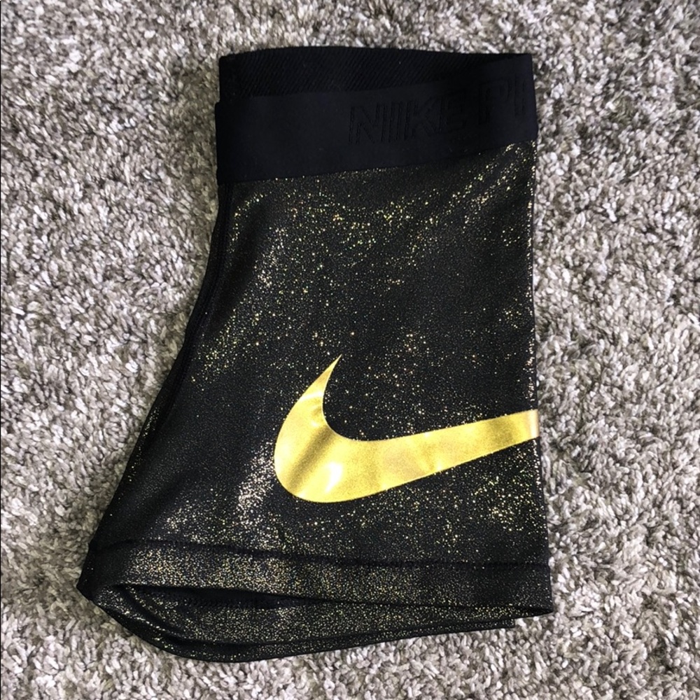 XS Nike pro 3” training short